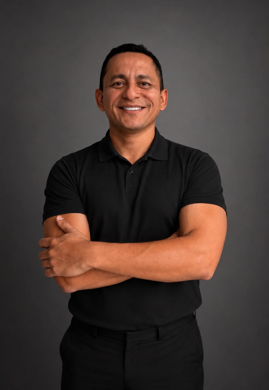 Dr. Alfredo Indacochea